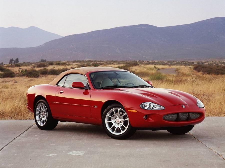  Jaguar XKR Convertible 1998 года  (фото 16 из 17)